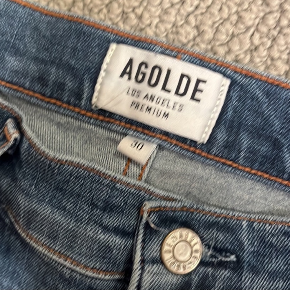 Agolde distressed look Size 30 GUC